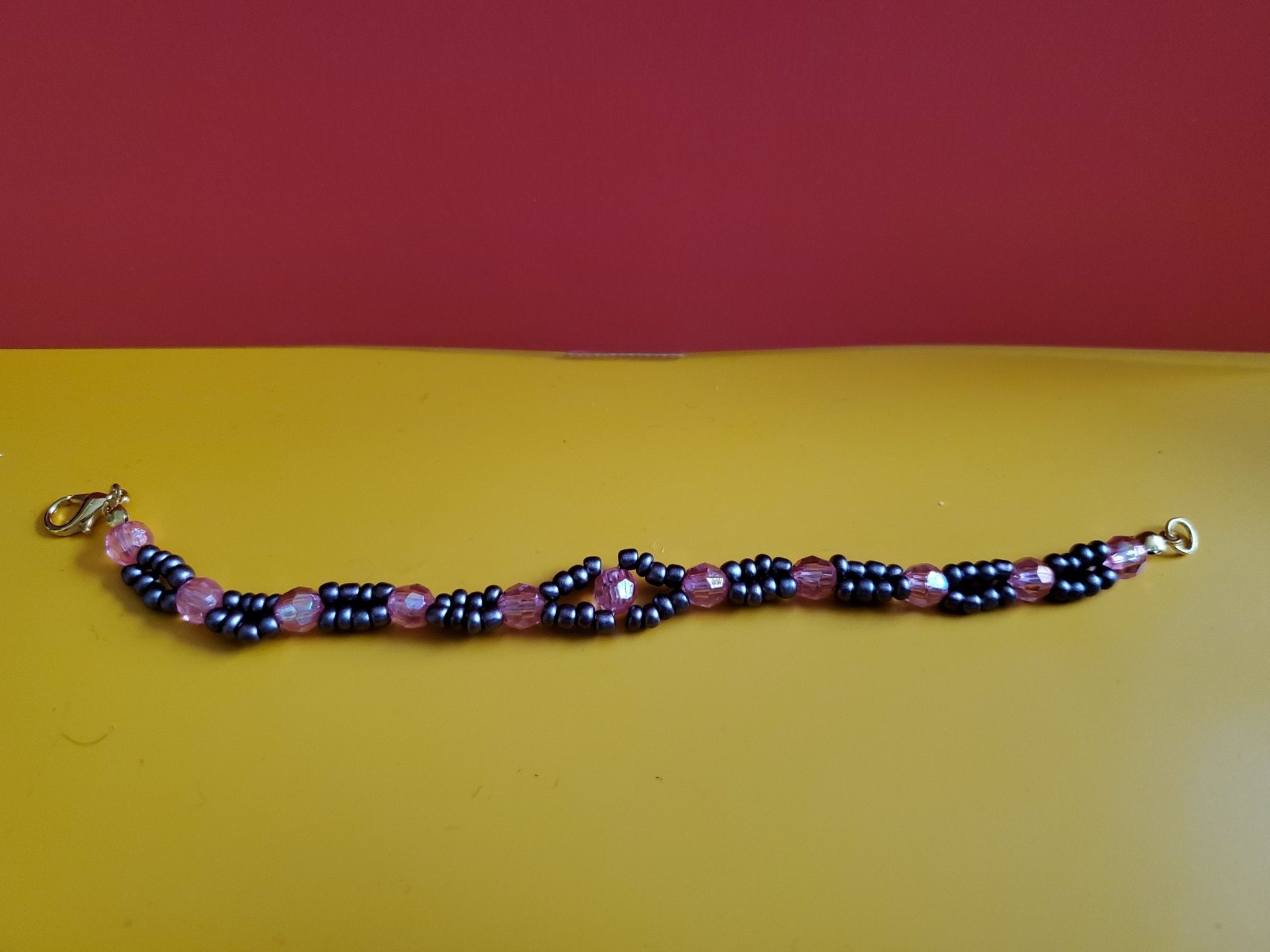 6" Purple & Pink bracelet w/gold tone clasp - Arts & Scraps