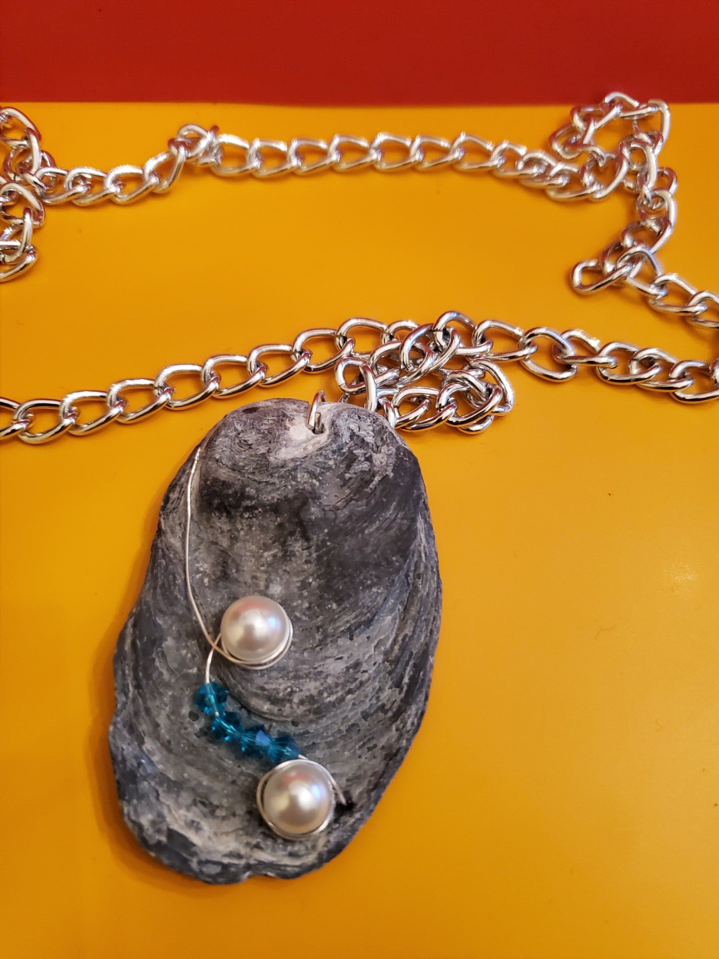 Trendy Bold Necklace - Step Out in Style
