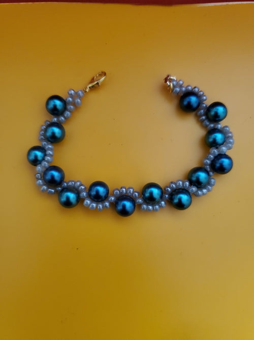 Beautiful beaded aqua blue and silver bracelet - Arts & Scraps
