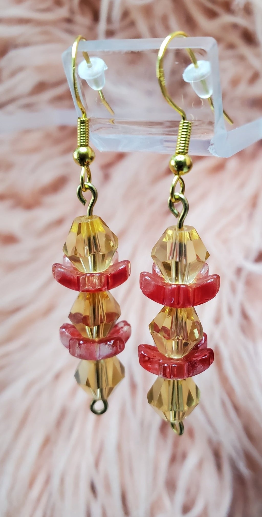 Beautiful dangling gold and pink earrings - Arts & Scraps