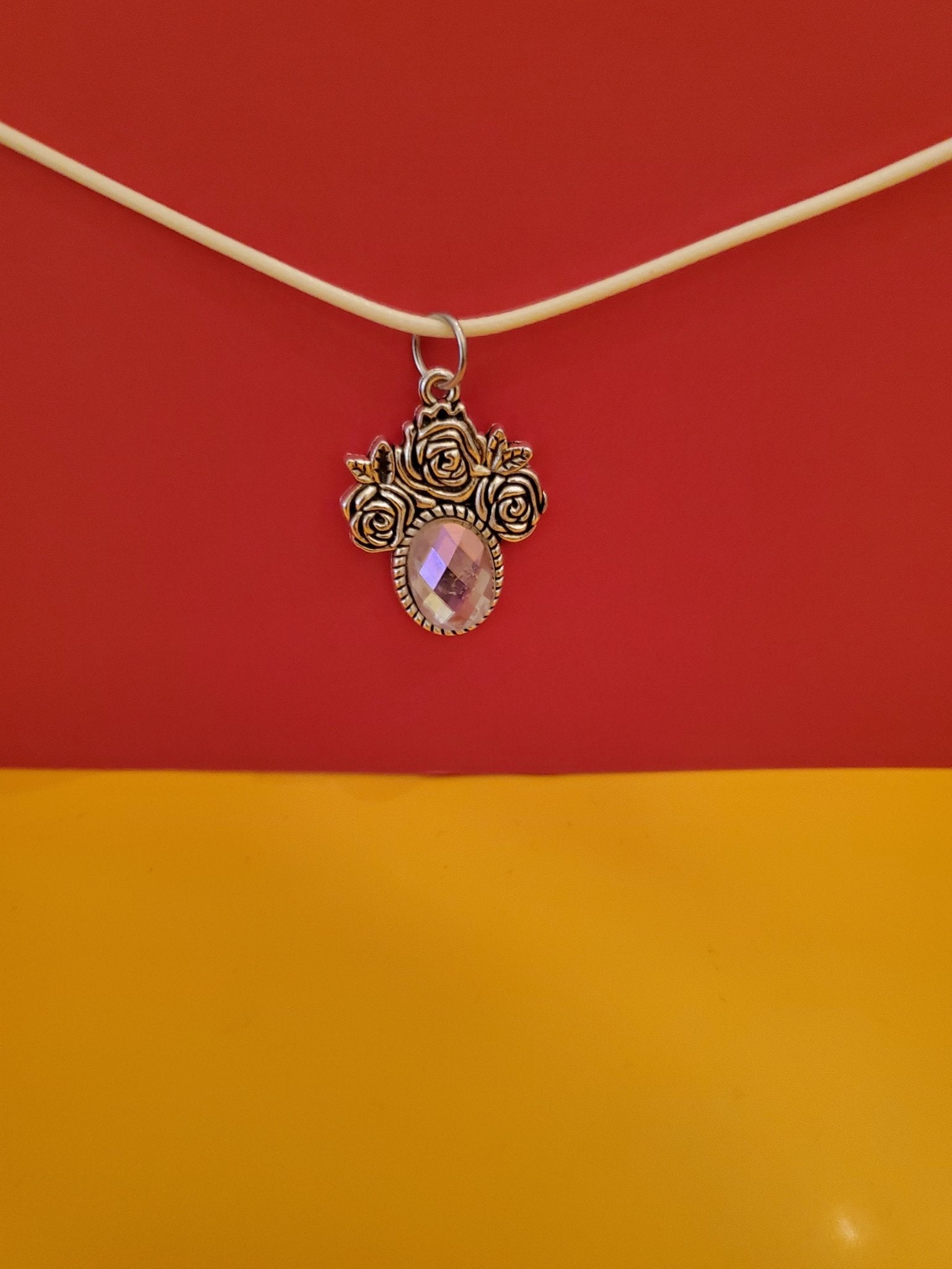 Charming rose charm necklace - Arts & Scraps
