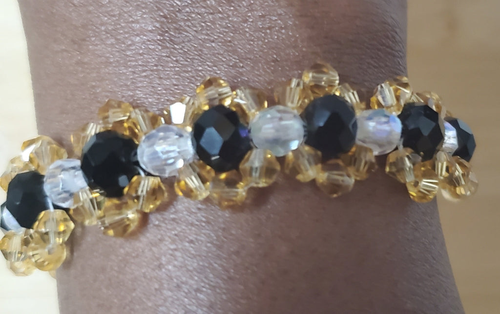Elegant gold, black, & white bead bracelet - Arts & Scraps