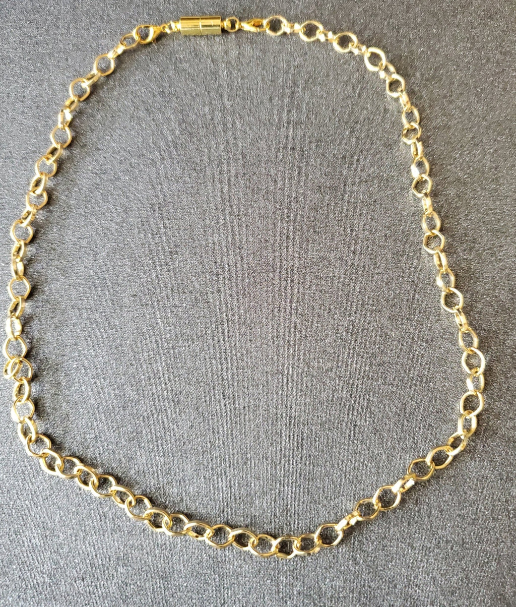 Simple gold tone link chain - Arts & Scraps